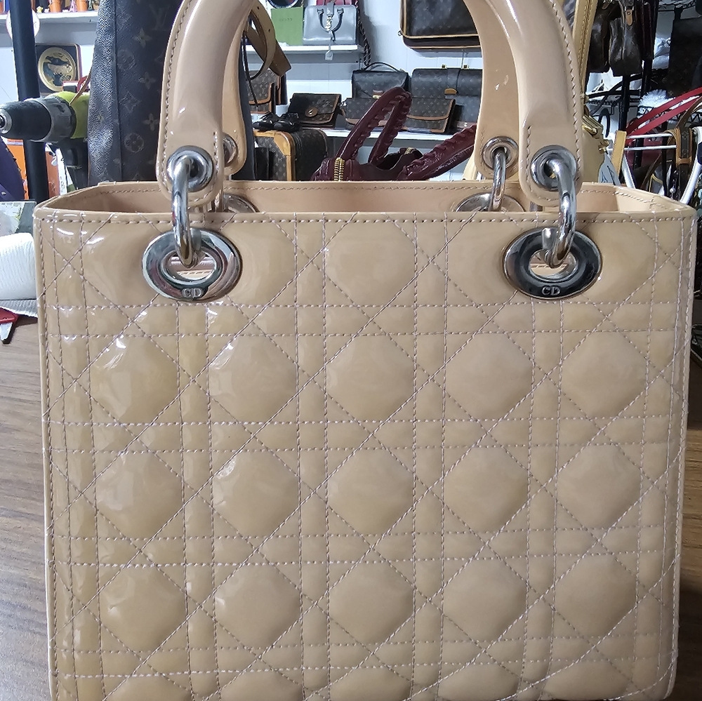 #1140-#138-006 LADY DIOR PATENT LEATHER MEDIUM CANNAGE - Picture 4 of 14